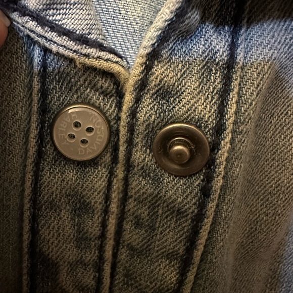 Harley Davidson snap up faded denim shirt with steel bling collar - Picture 9 of 12